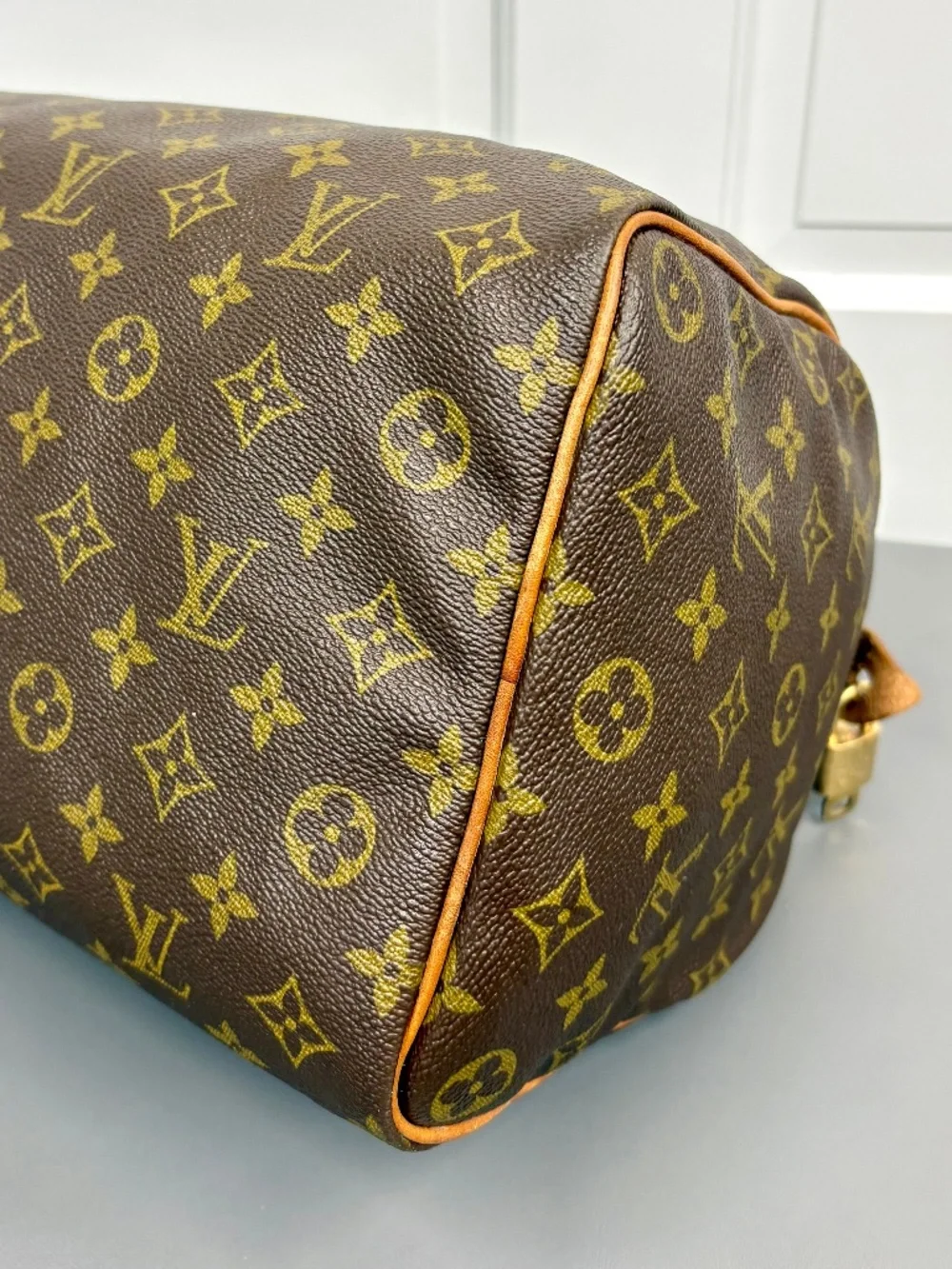 Louis Vuitton Vintage Speedy 35 Monogram Canvas